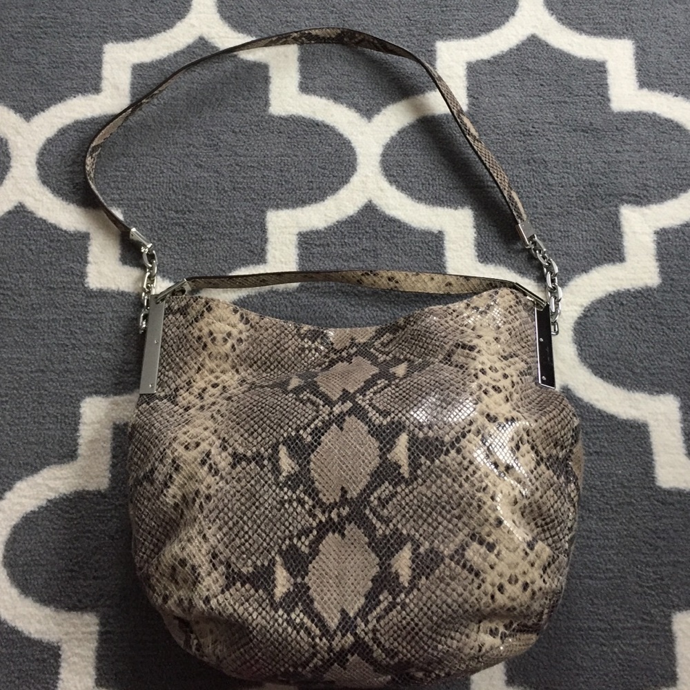 Micheal Kors Large Leather Bag