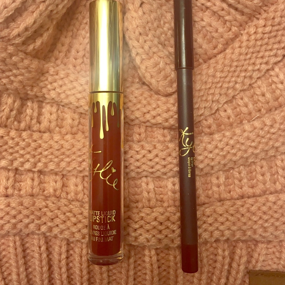 Kylie lip kit in Leo