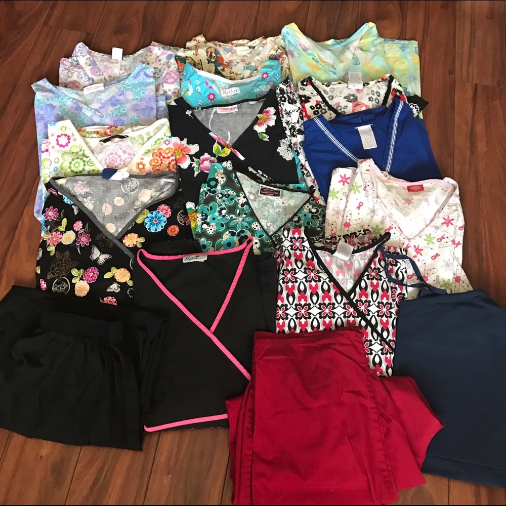 🔴SOLD🔴 Lot of scrubs xxl 14 tops 3 pants