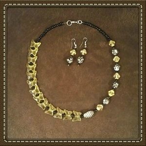 Black and Yellow Necklace Earing set