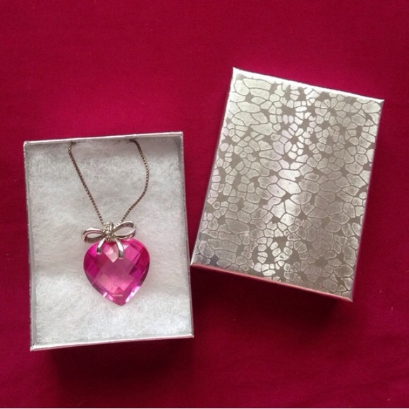 Kay Jewelers Jewelry - Sterling Silver pink crystal heart necklace
