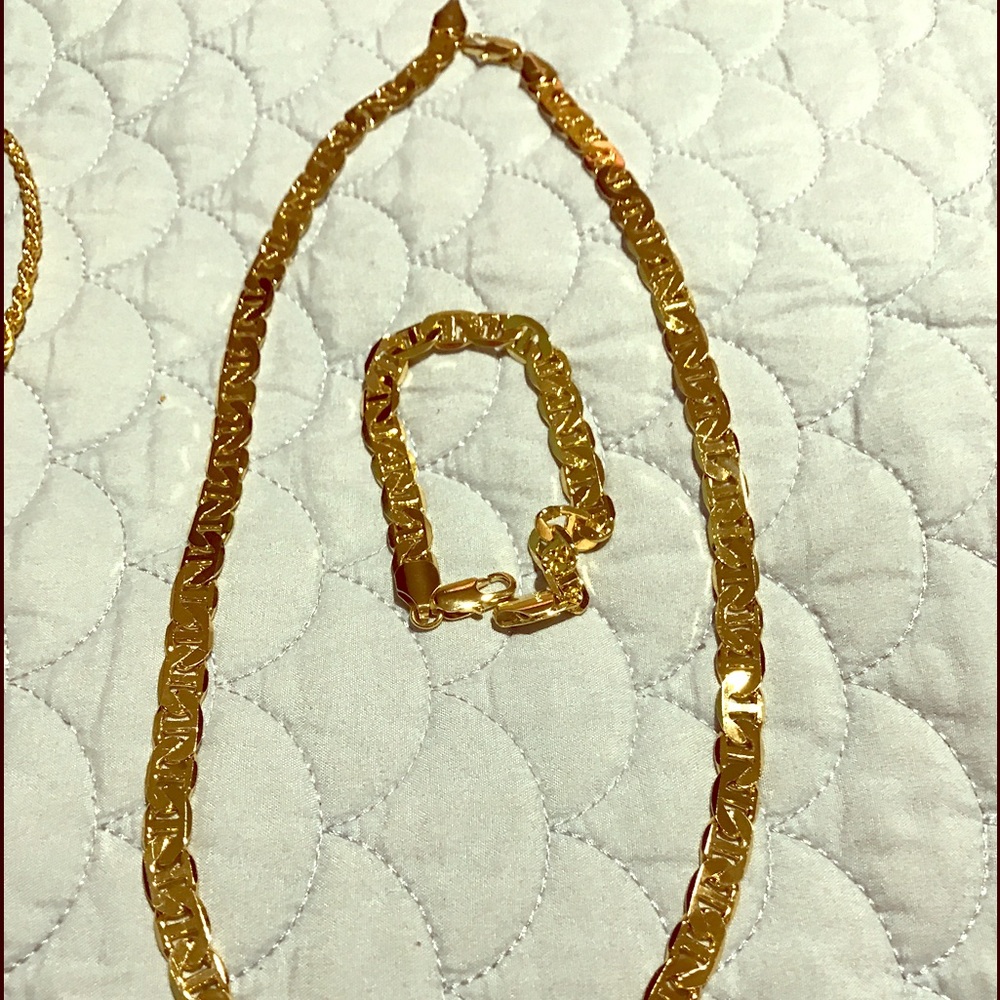 Necklace and bracelet