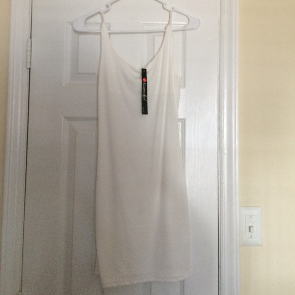 White bodycon dress