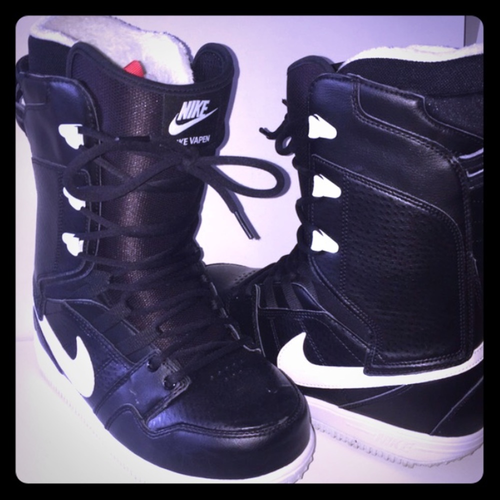 Nike Vapen Snowboard Boots