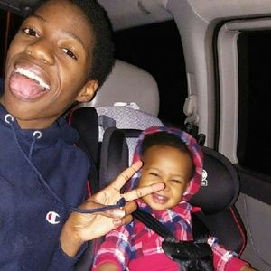 Meet your Posher, Ashley