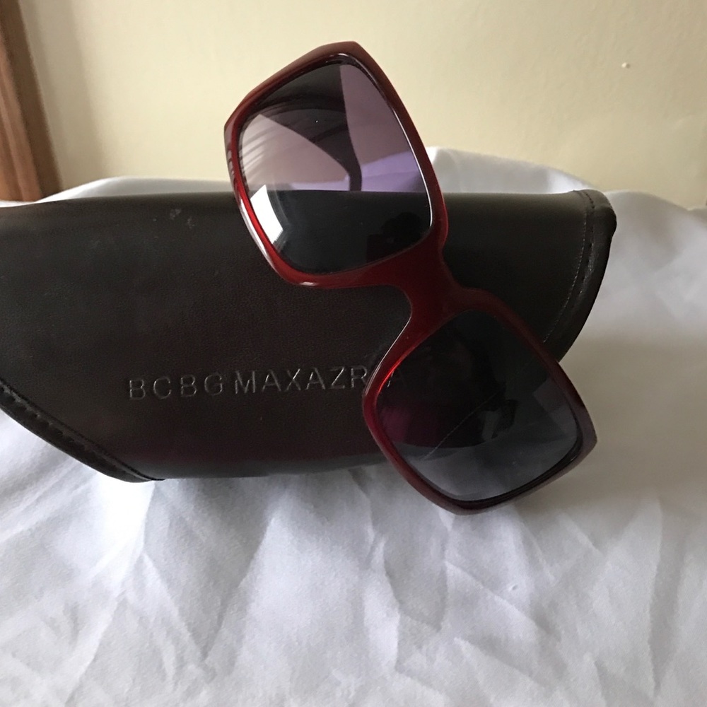 BCBG MAXAZARIA
