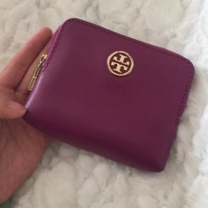 Tory burch zip card case