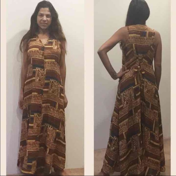 Dresses & Skirts - Long dress