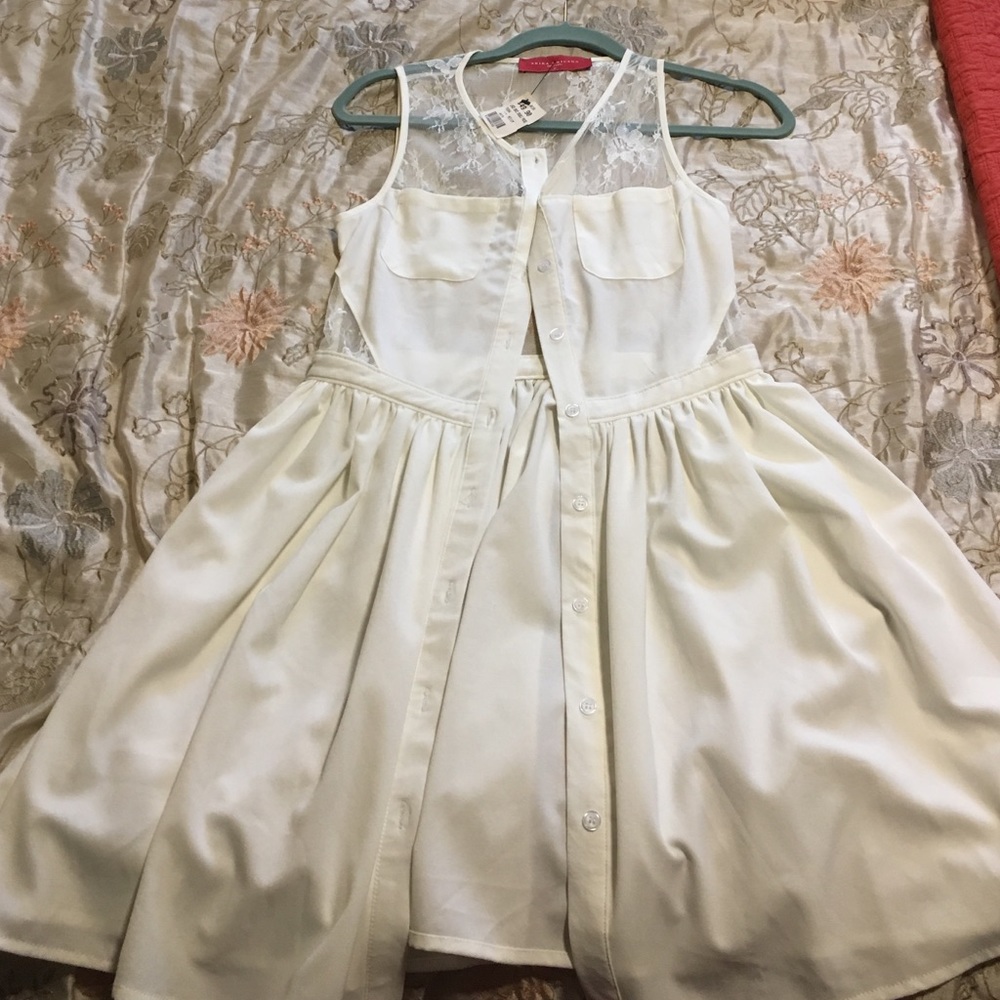 White lace dress