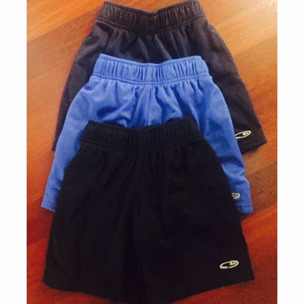 ⚡️FLASH SALE⚡️Bundle! Boys athletic shorts, XS 4-5