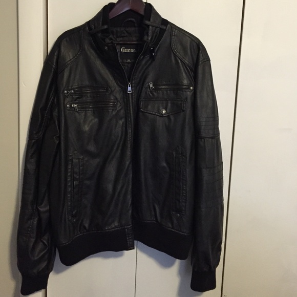 Guess - Picture 1 of 2