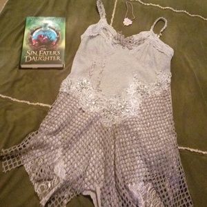 Gorgeous fairy style tunic.