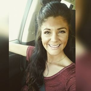 Meet your Posher, Linzay