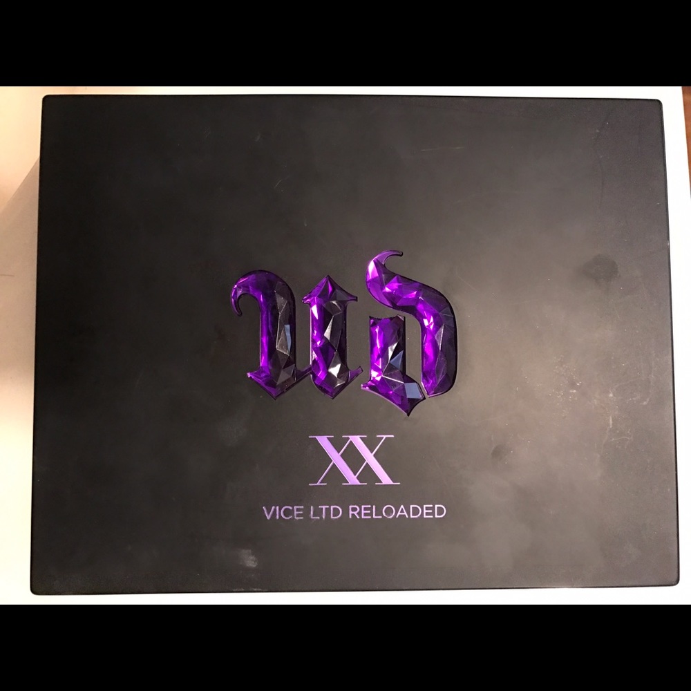 Urban Decay Vice XX LTD Reloaded Eyeshadow Palette