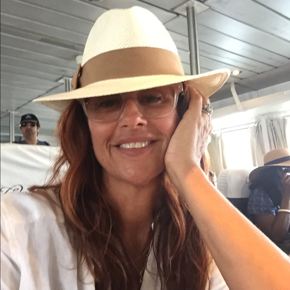 Meet your Posher, Gina