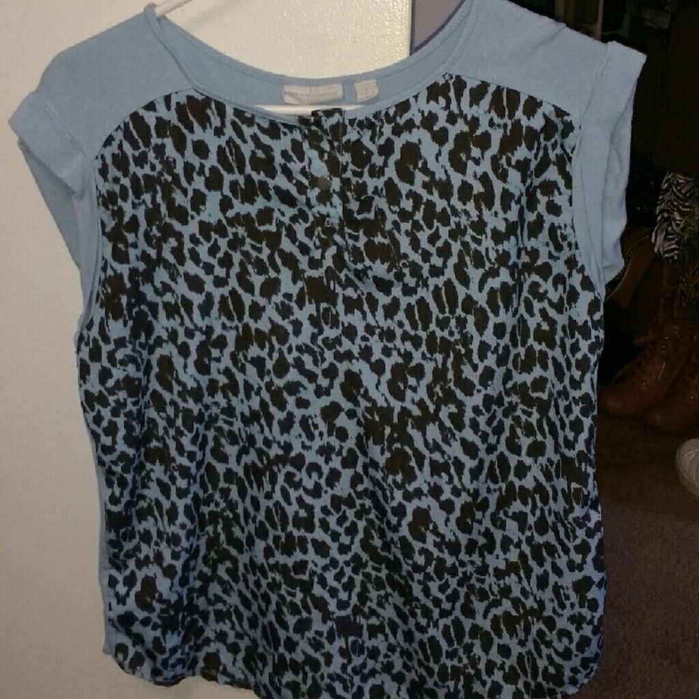 Cap sleeve tshirt...new york and company