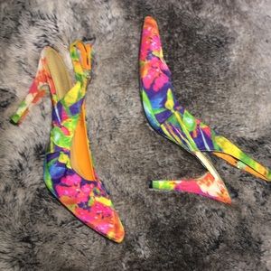 floral pumps