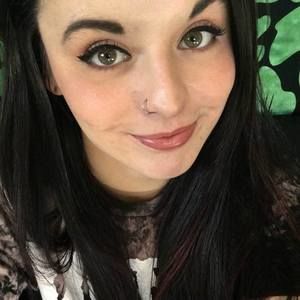 Meet your Posher, Cassandra