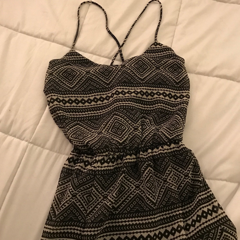 DONATED!!  Criss Cross Tribal Maxi Dress  - Picture 3 of 4