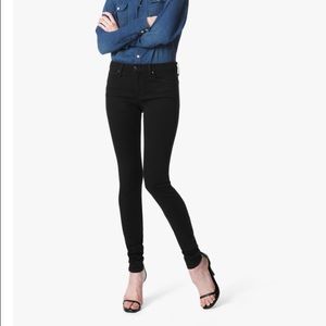 Joe's black denim mid-waste skinny jeans!