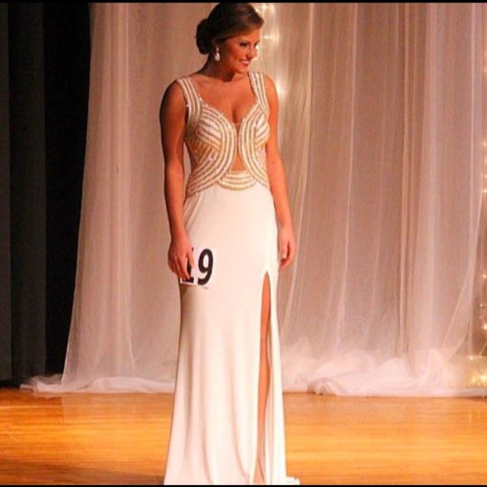 Prom/pageant dress