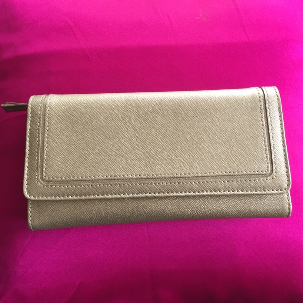 Neiman Marcus wallet NWOT