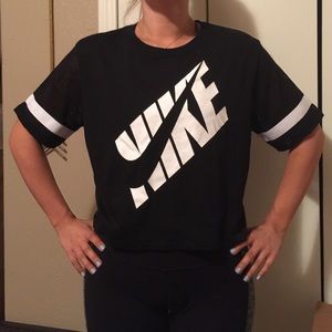 Nike Crop Top size Medium