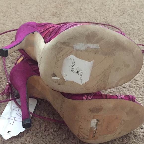 JIMMY CHOO KAIRO HEELS - Picture 3 of 4