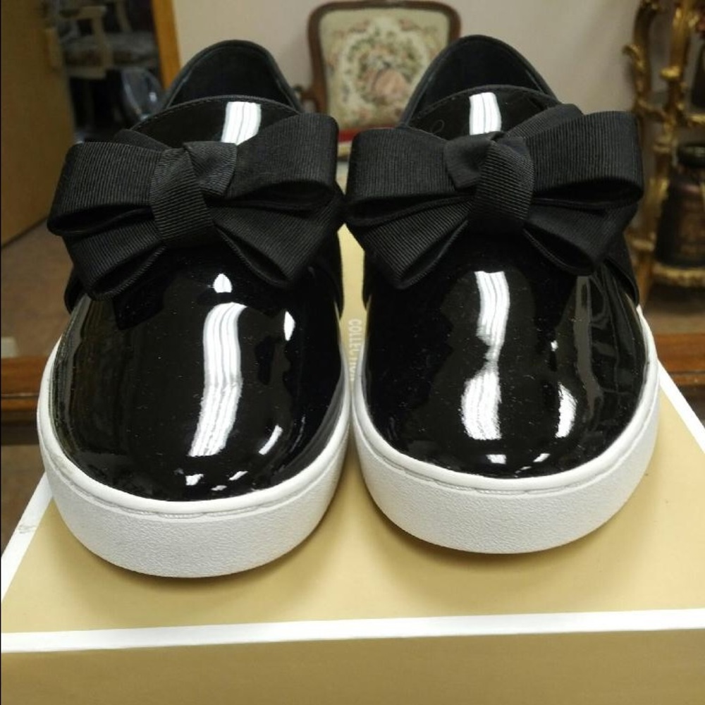 Michael Kors size 39.   ON HOLD