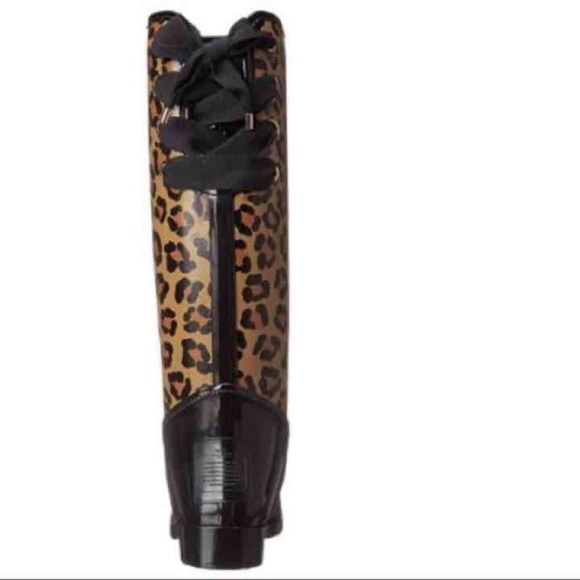 Coach boots size6 B NWOT - Picture 3 of 4