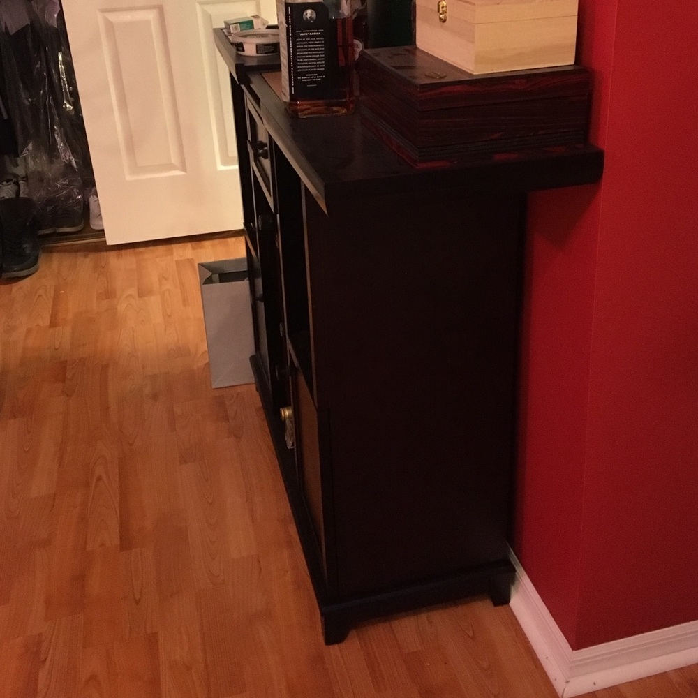 Mini bar - Picture 2 of 3