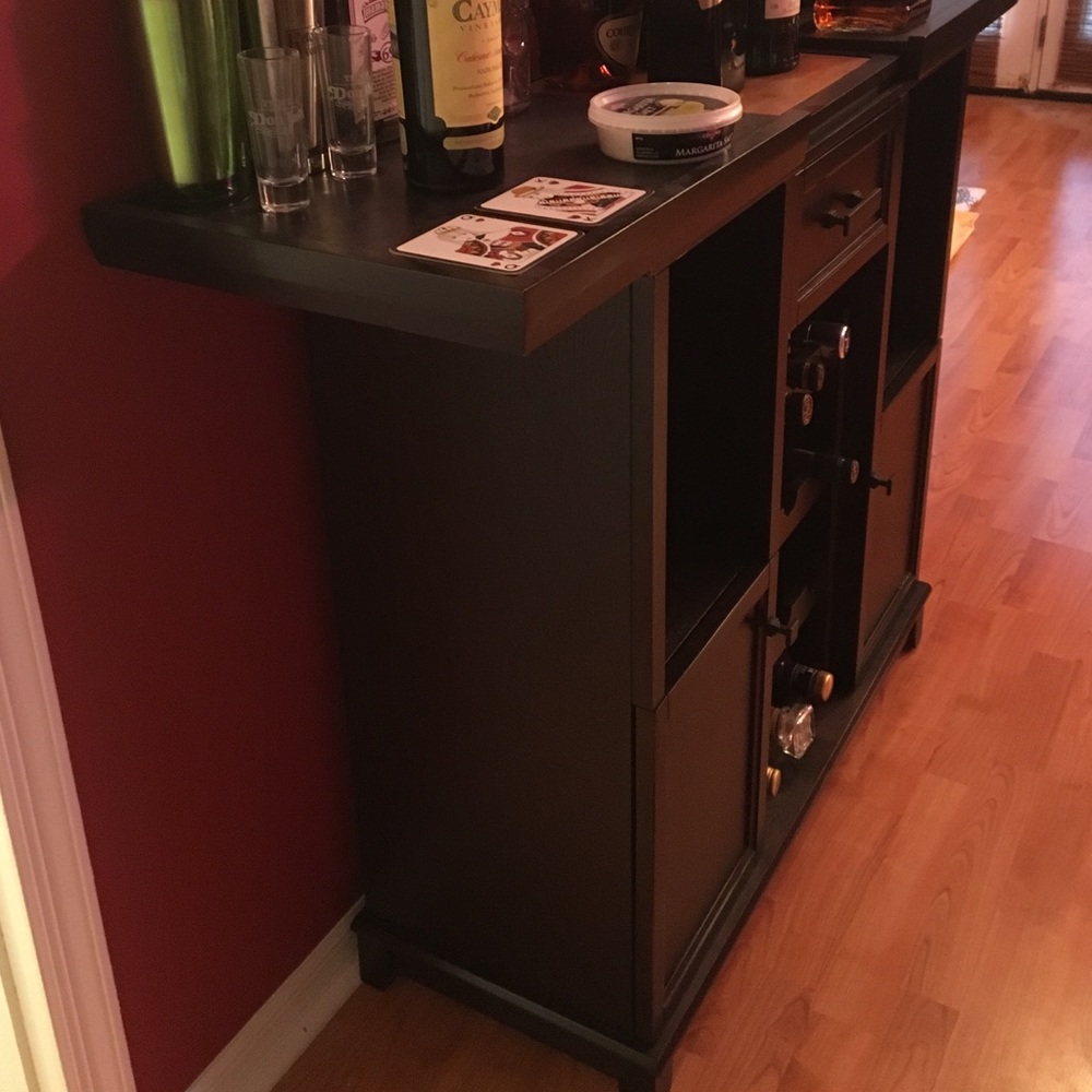 Mini bar - Picture 3 of 3
