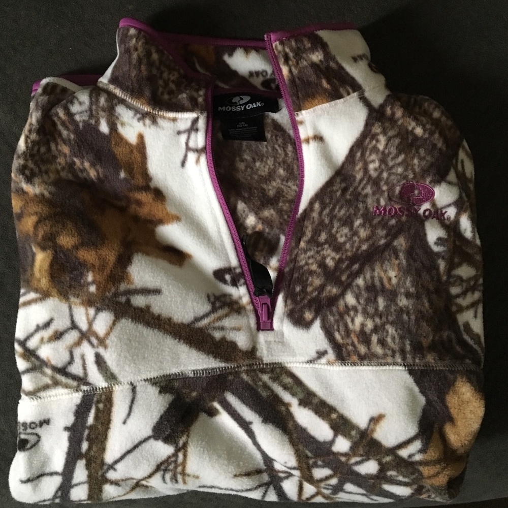Mossy oak sweater