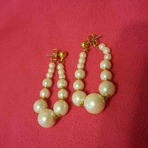 Vintage Avon Pearl Dangle Earrings