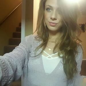 Meet your Posher, Carrie