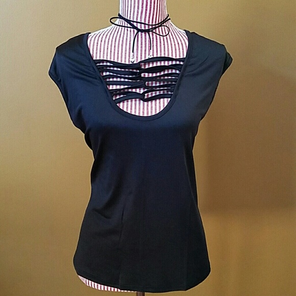 LAST ONE! Plus Size Black Criss Cross Top - Picture 2 of 2