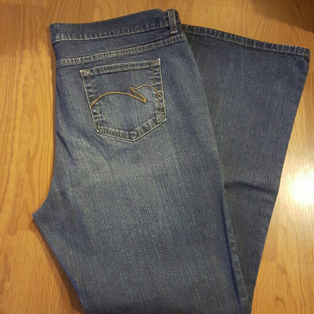 Jaclyn Smith Bootcut