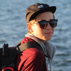 Meet your Posher, Pétur bjarni