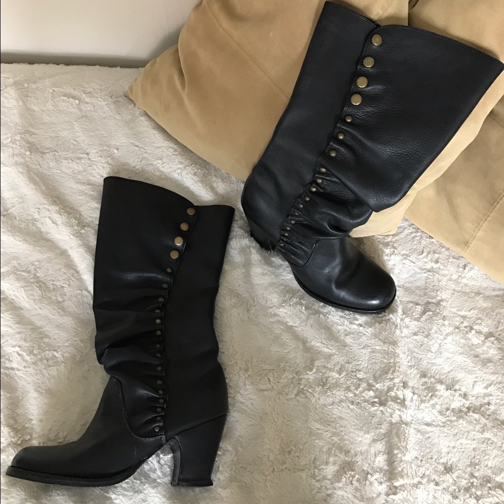 Leather boots