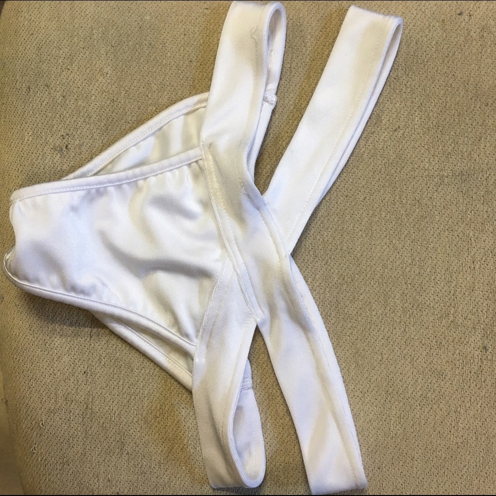 IHR High Waisted Bottoms