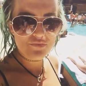 Meet your Posher, Keri