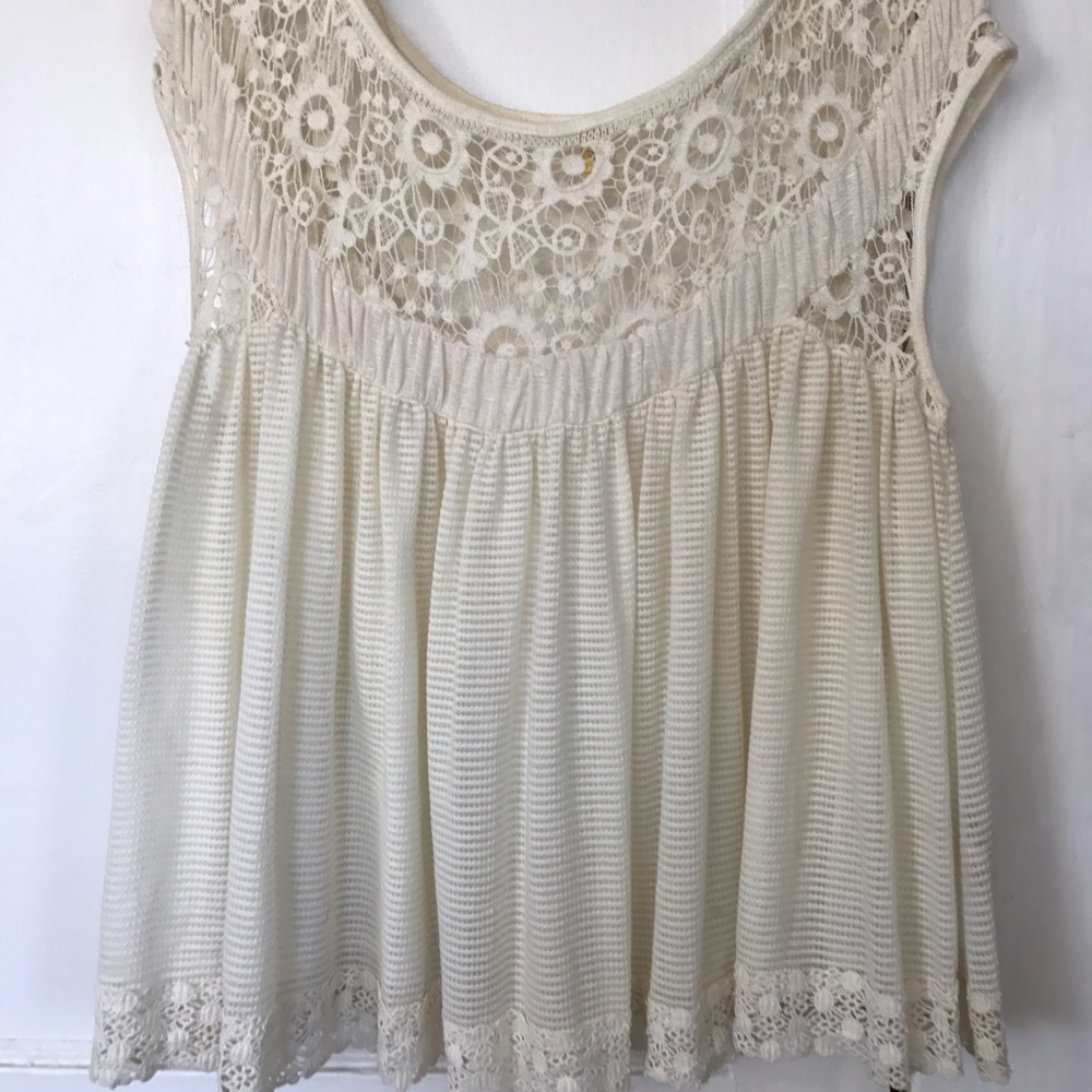 FP Off the Shoulder Top! LACE details! Sz M