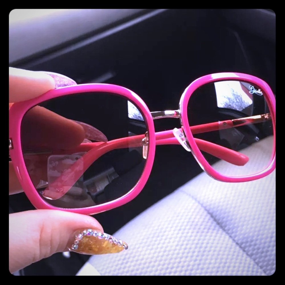 Giselle hot pink sunglasses