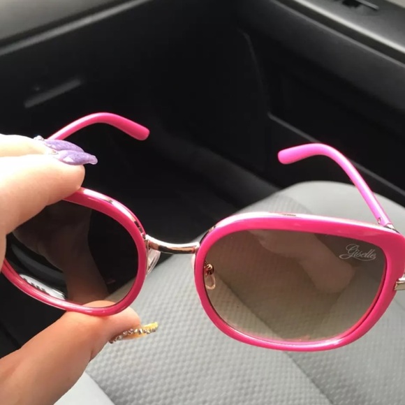 Giselle hot pink sunglasses