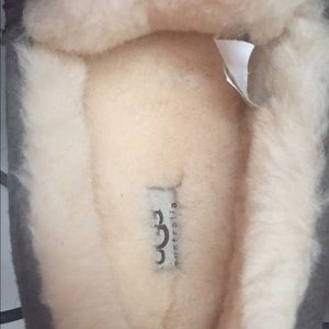 Ugg flat loafer shoes, size 9m