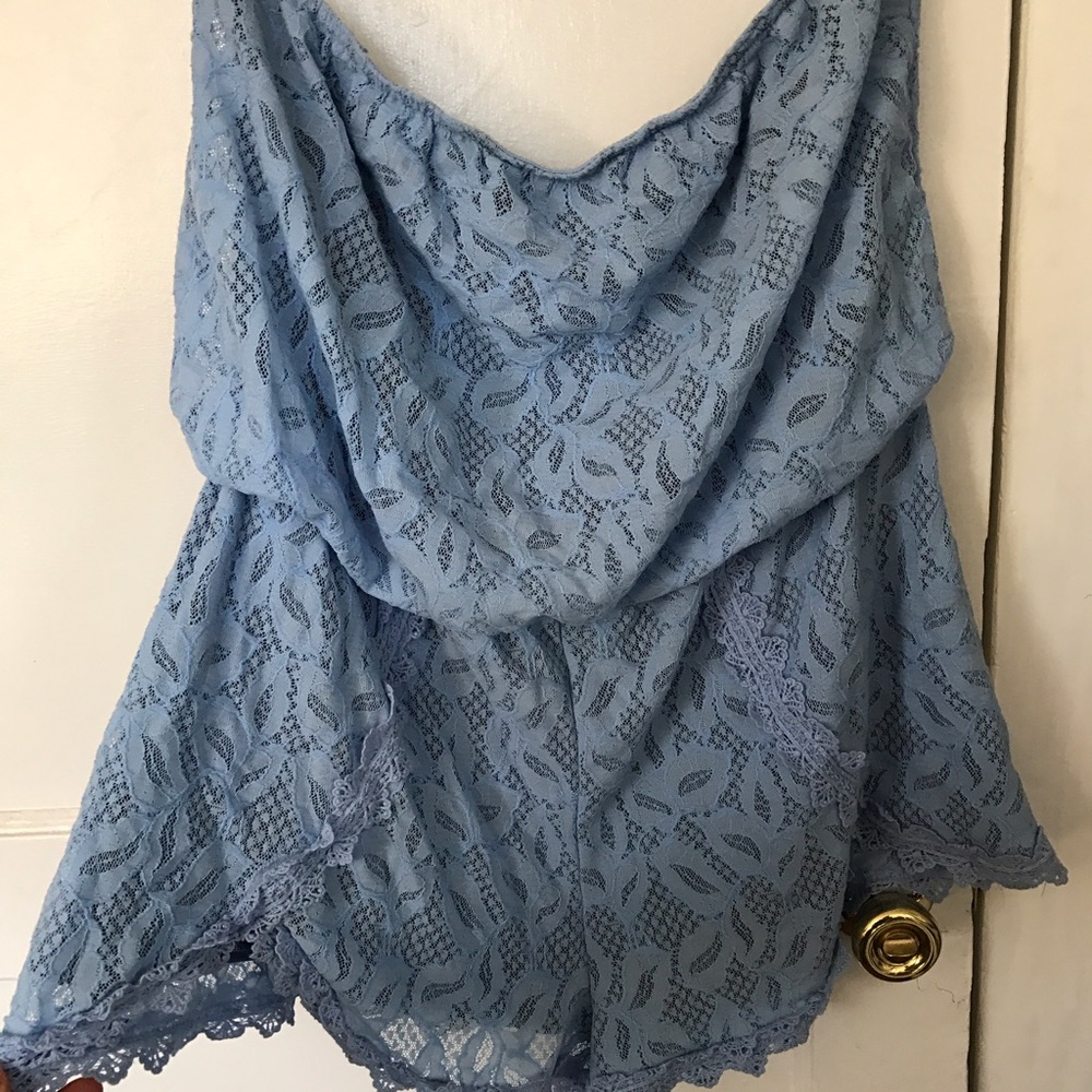 STRAPLESS FP LACE ROMPER! Sz M!