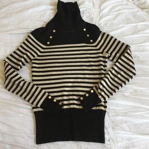 Black gold striped turtleneck