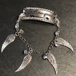 Handmade Follow Your Arrow bracket