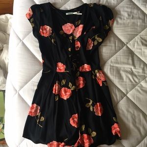 URBAN OUTFITTERS floral romper