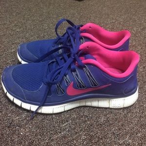 Nike Free Runs